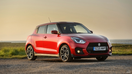 Suzuki Swift 2022 Wallpaper